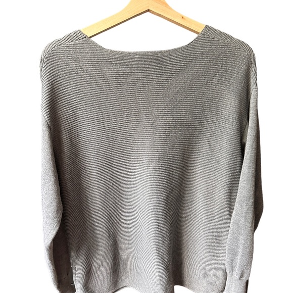 ella moss gray ribbed sweater v neck size medium - Picture 3 of 3
